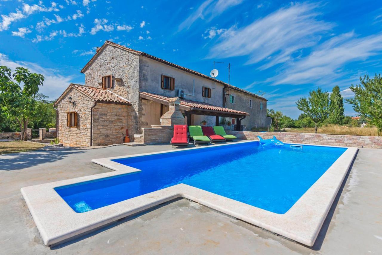 Mariva in Modrušani  Žminj Exterior foto